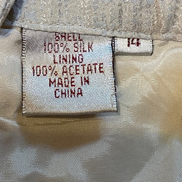 Vintage Silk fully Lined skirt. Sz 14 (Vintage sizing…fits like M/L) - Picture 7 of 12